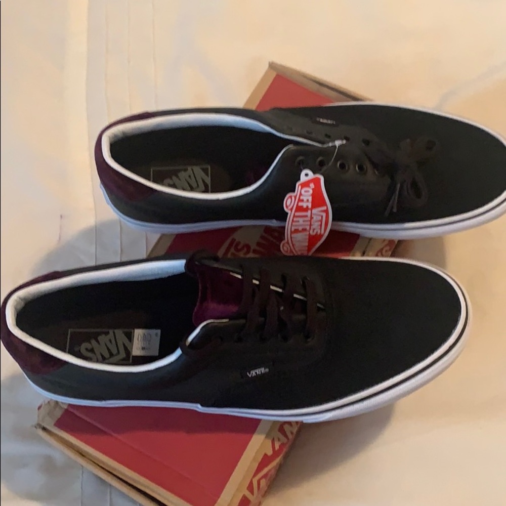 Brand new Vans sneakers - Picture 3 of 13